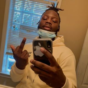 Meet your Posher, Izell